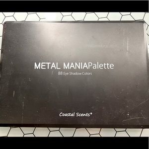 Metal Mania eyeshadow palette